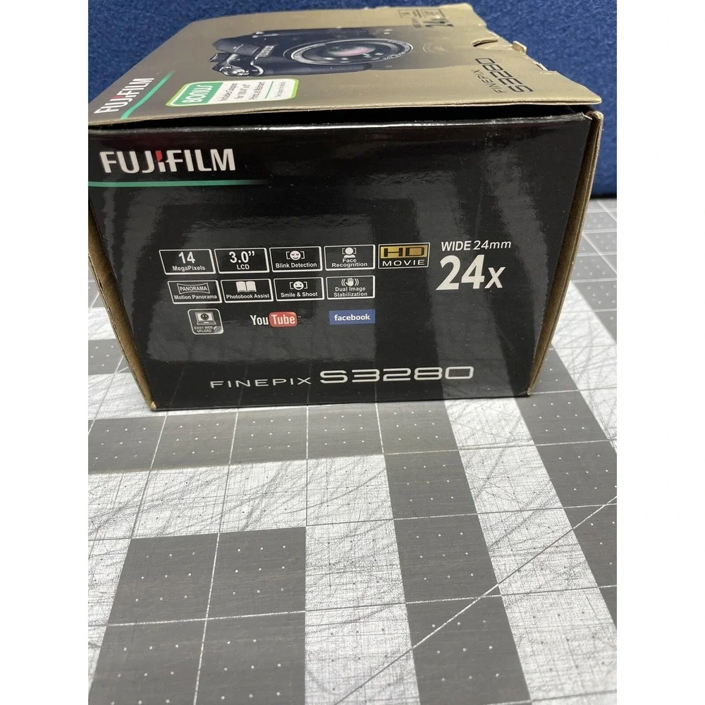 FUJIFILM FINEPIX S3280 Empty Box With USB/AV Combo Cord